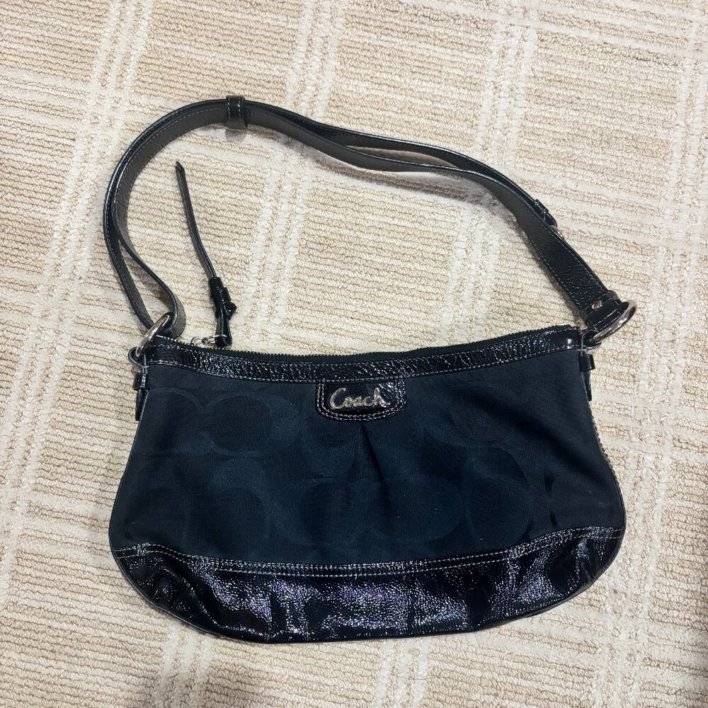 Vintage Coach Black Signature Patent Trim Shoulder Bag (Like New)